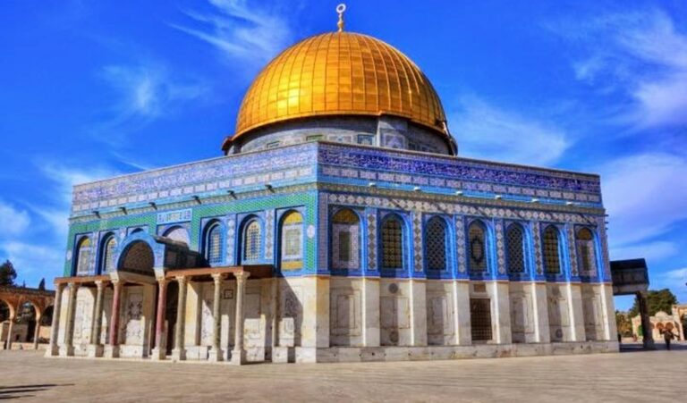 قراءة نقدية لقصيدة “القدس” للشاعر أحمد حضراوي – جميلة بالوالي