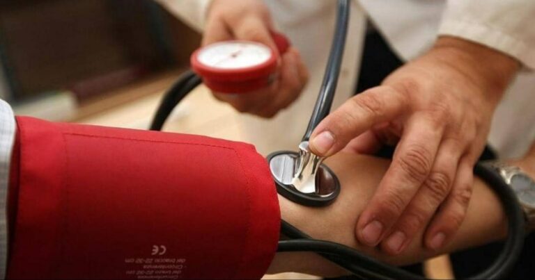 ارتفاع ضغط الدم وحرارة الجسم.. دراسة تنبه إلى خطر “أهملناه”