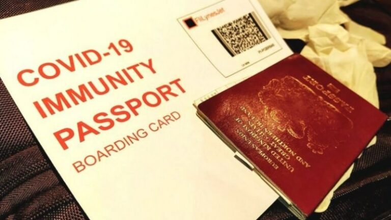 Les projets de «passeport covid» se multiplient
