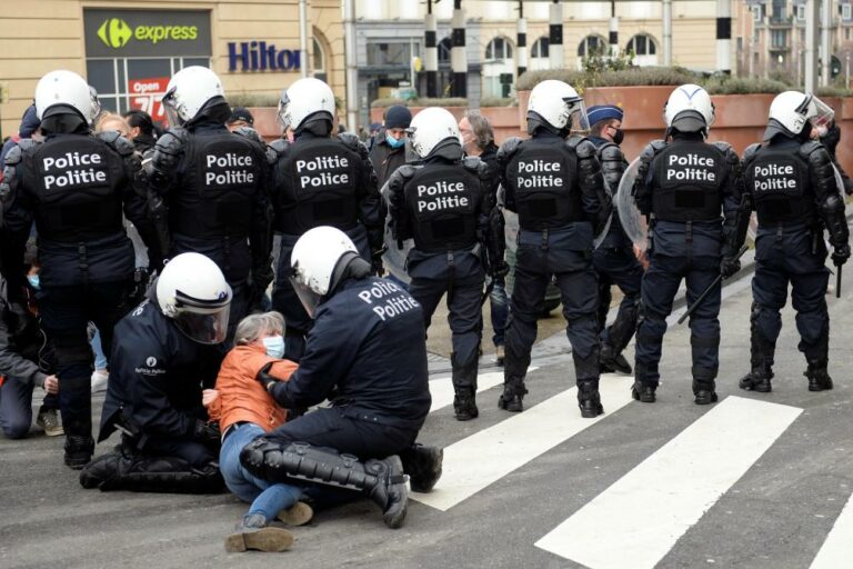 Bruxelles, manifestation anti mesures neutralisée rapidement